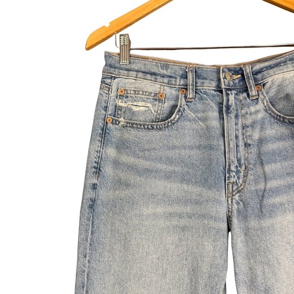 American Eagle Mom Jeans Women’s 6 Short High Rise Straight Leg Light Wash Denim - Picture 3 of 5